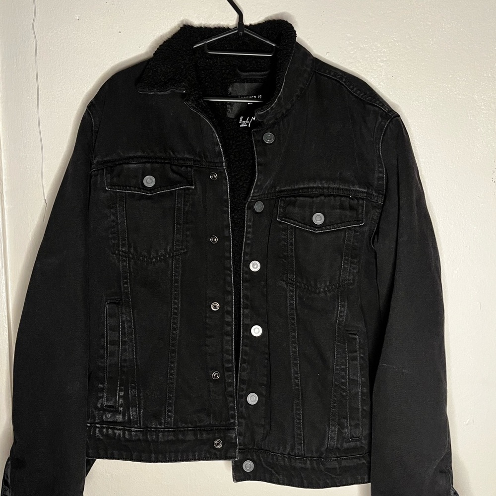Forever 21 Men’s Denim Jacket with Faux Shearling Interior